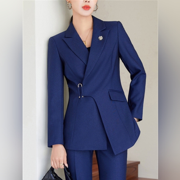 bellezza republic Jackets & Blazers - NWT 2 Piece Ensemble Bellazza Republic Blazer Jacket and Pants Suits Size Large